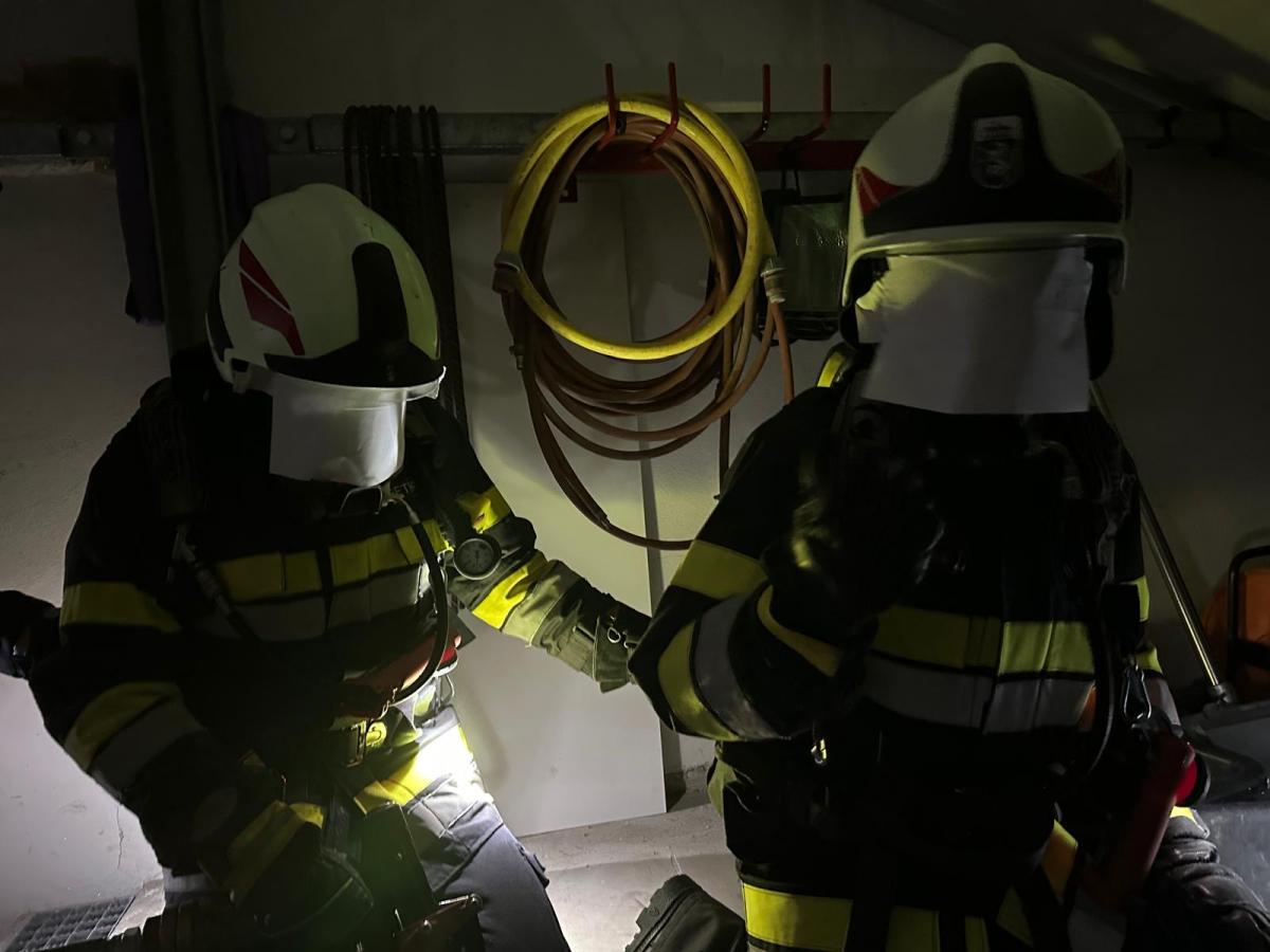 ce79f978-0b06-4198-a0c5-0dd0b3429b25