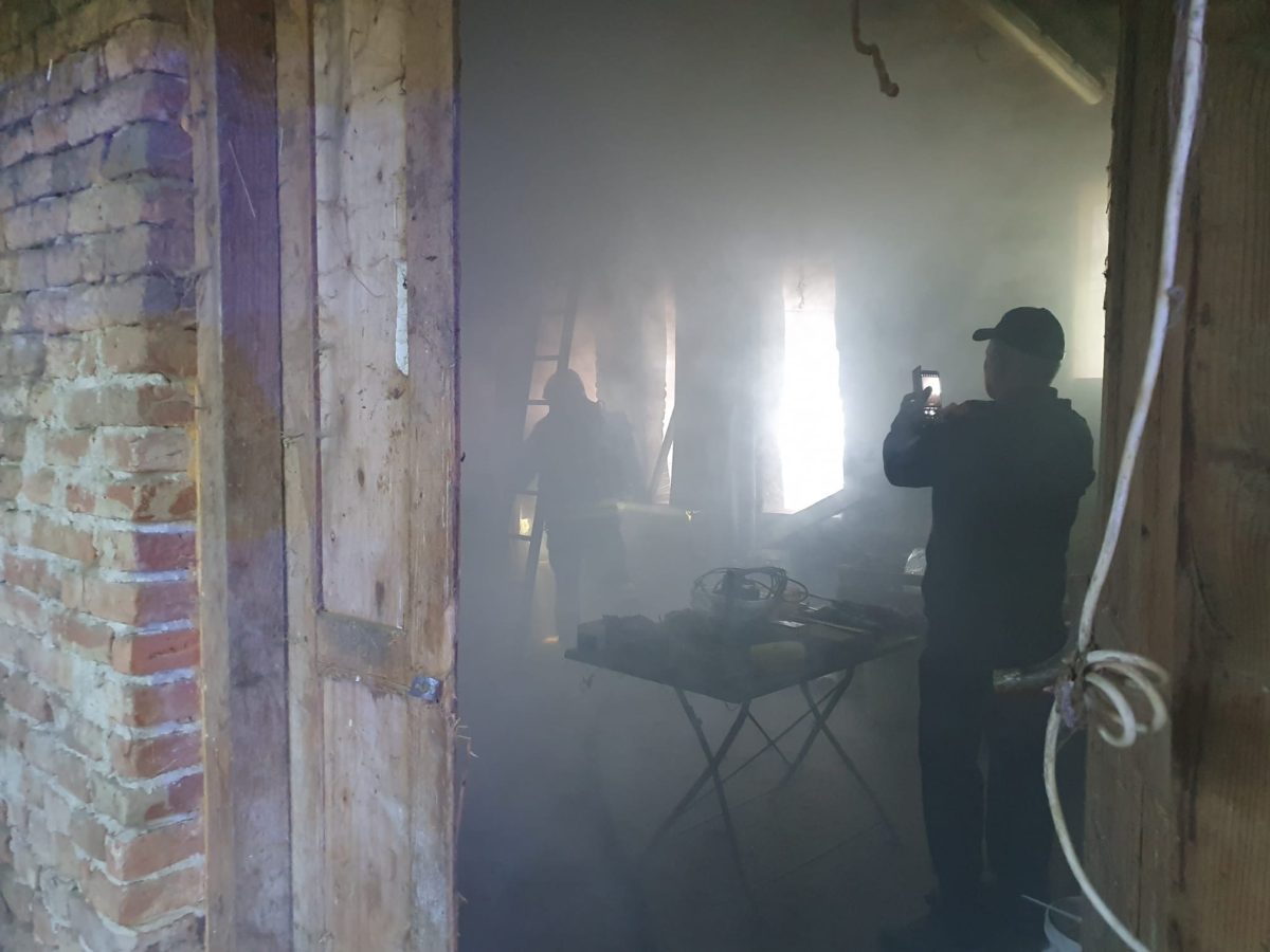 d2ad98f7-37c0-460b-952e-467c7529ef5f