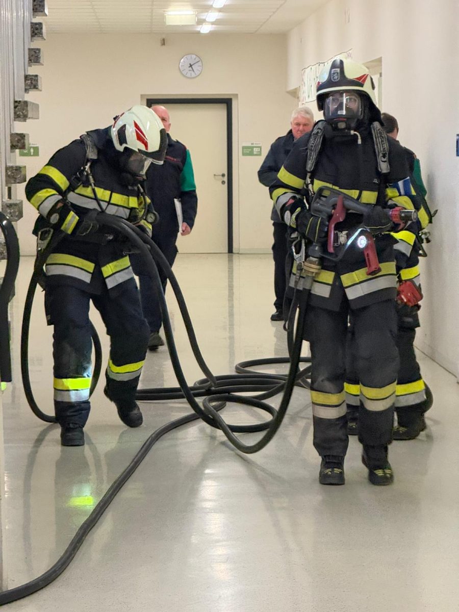 eb56837f-346e-4f54-9997-838b13fd3560